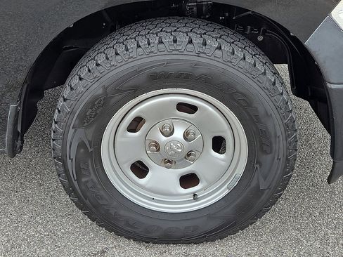 Used 2015 RAM 1500 Tradesman image 7