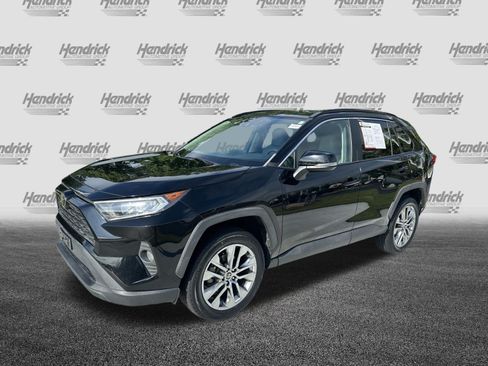 Certified 2021 Toyota RAV4 XLE Premium FWD image 5