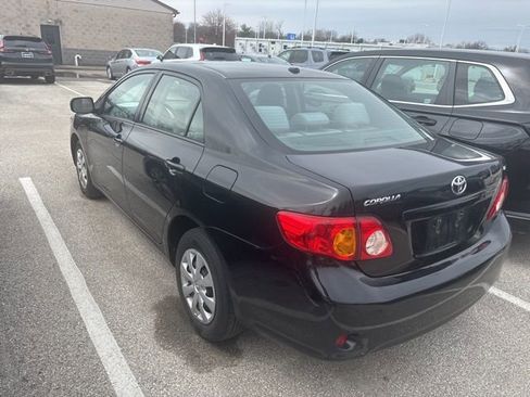 Used 2010 Toyota Corolla LE image 3