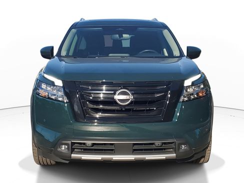 Used 2022 Nissan Pathfinder SL w/ SL Premium Package image 2