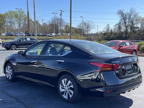 Used 2022 Nissan Altima 2.5 S image 5