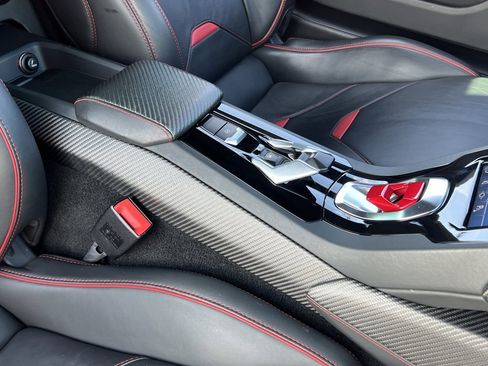 Used 2020 Lamborghini Huracan EVO image 33