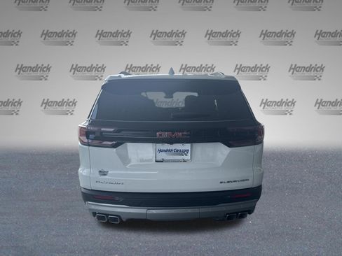 Used 2026 GMC Acadia Elevation w/ Elevation Premium Package FWD image 8