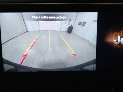 Used 2025 Jeep Wrangler Sahara w/ Safety Group AWD/4WD image 36