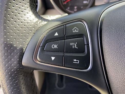 Used 2018 Mercedes-Benz GLC 300 image 31