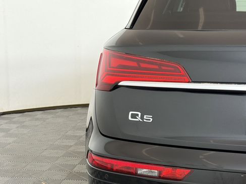 Used 2023 Audi Q5 2.0T Prestige w/ Prestige Package image 13