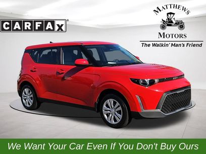 Used 2025 Kia Soul LX