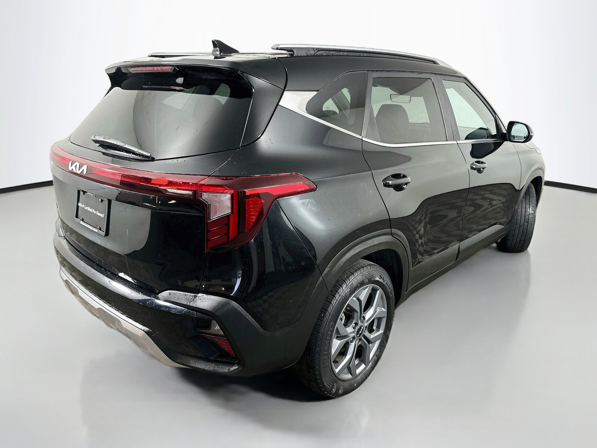 Certified 2024 Kia Seltos S FWD image 7