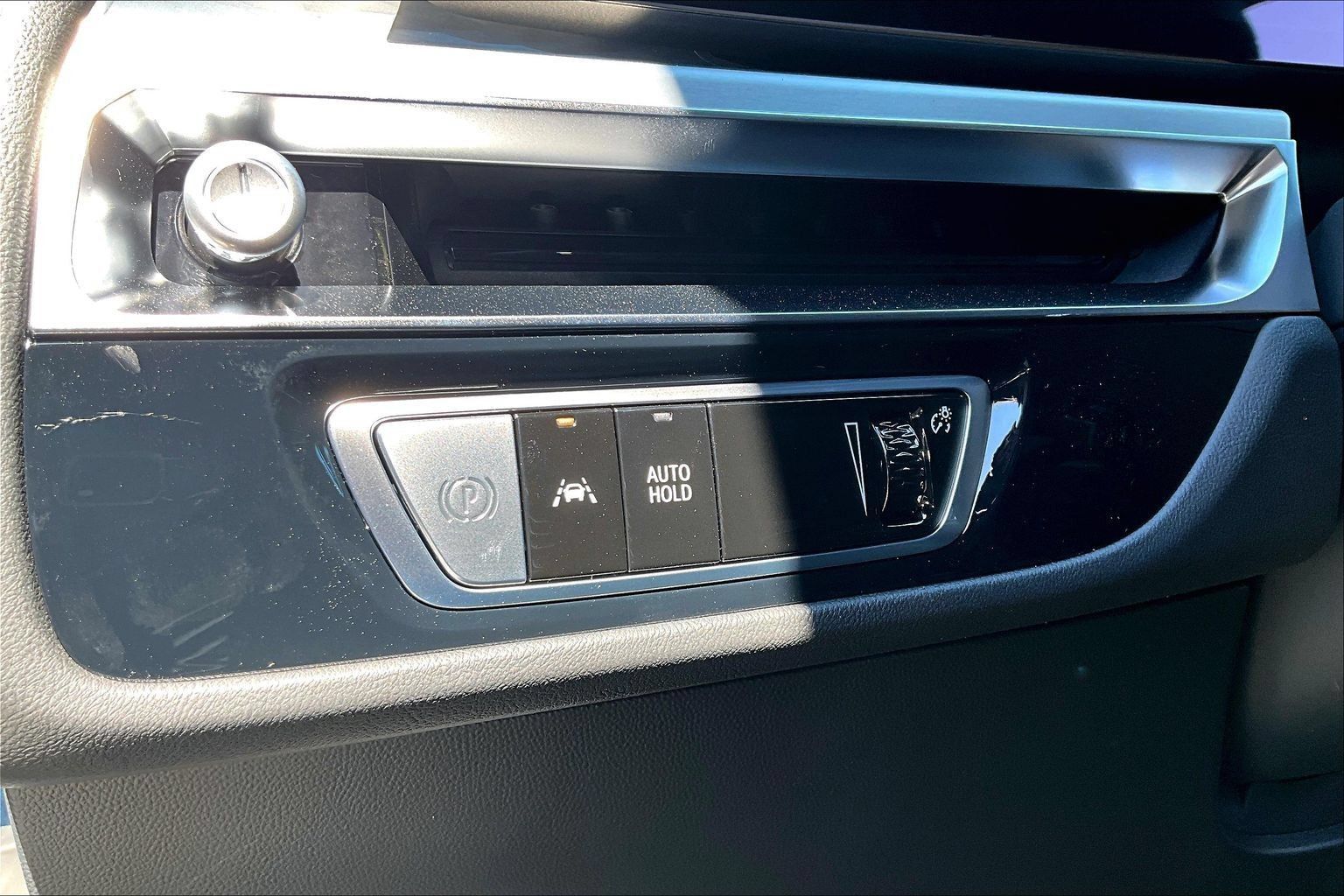 New 2026 Cadillac Lyriq Luxury w/ LPO, Floor Liner Package AWD/4WD image 12