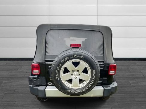 Used 2010 Jeep Wrangler Unlimited Sahara image 4