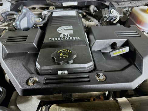 Used 2024 RAM 2500 Laramie w/ Safety Group image 34