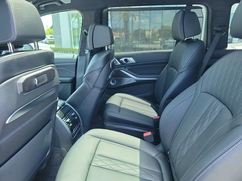 Used 2024 BMW ALPINA XB7 AWD/4WD image 16