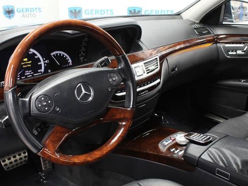 Used 2013 Mercedes-Benz S 550 4MATIC image 7