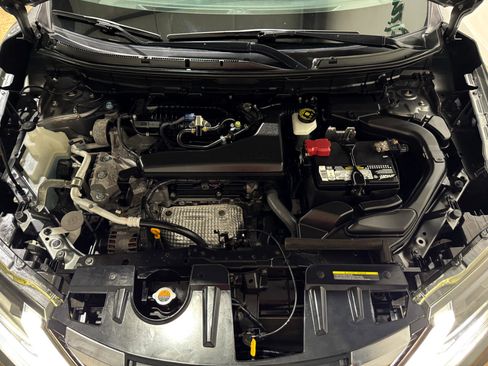 Used 2018 Nissan Rogue S w/ S Value Package image 34