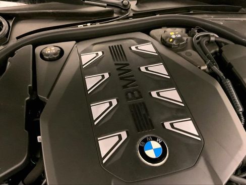 Certified 2023 BMW 760i xDrive w/ Executive Package AWD/4WD image 30