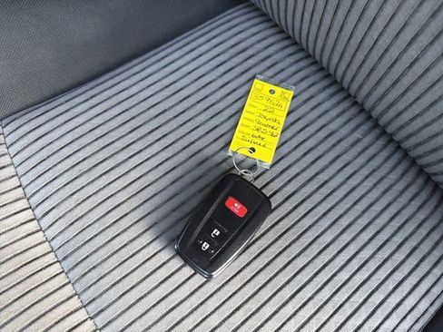 Used 2022 Toyota 4Runner SR5 RWD image 35