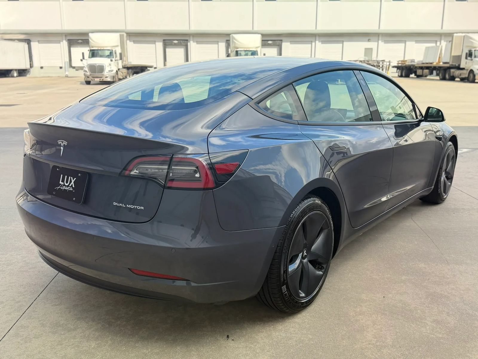 Used 2022 Tesla Model 3 Long Range AWD/4WD image 7