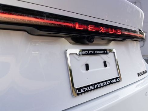 New 2026 Lexus ES 350e FWD image 12