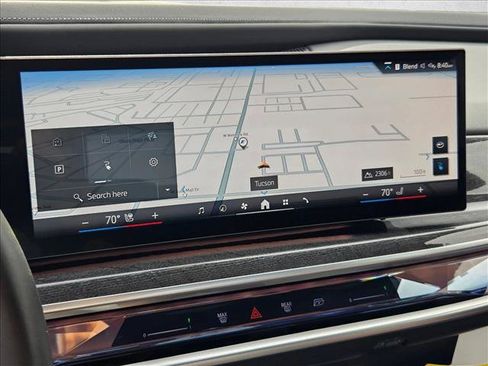 Certified 2024 BMW i7 xDrive60 AWD/4WD image 19