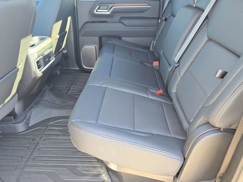 New 2026 GMC Sierra 2500 Denali w/ Denali Reserve Package AWD/4WD image 14