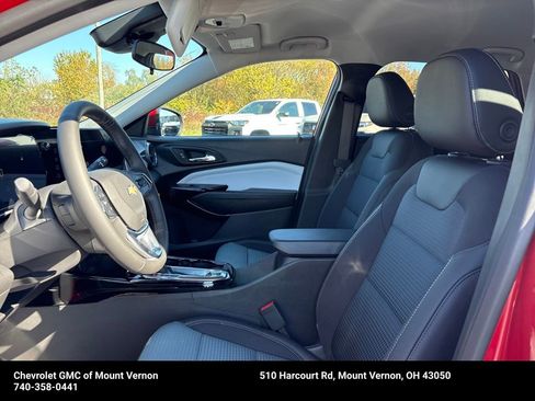 New 2026 Chevrolet Trax LT w/ Driver Confidence Package image 9