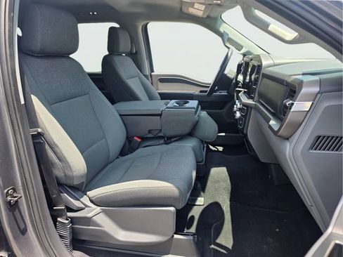 Used 2025 Ford F150 XLT w/ Equipment Group 301A Standard AWD/4WD image 18