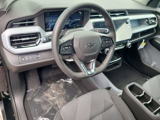 New 2027 Chevrolet Bolt LT w/ Comfort Package FWD image 17