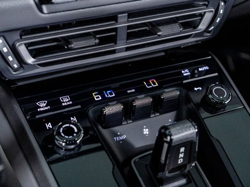 Used 2021 Porsche 911 Carrera S image 36