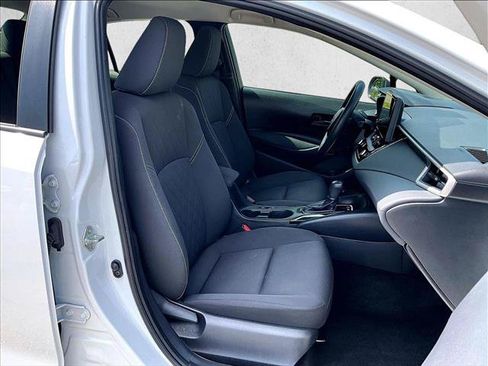 Used 2024 Toyota Corolla LE FWD image 9