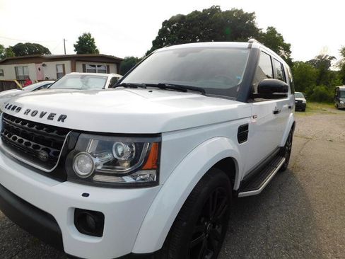 Used 2016 Land Rover LR4 HSE AWD/4WD image 11
