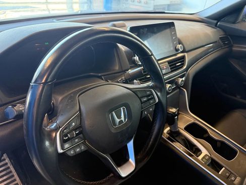 Used 2019 Honda Accord Sport image 11