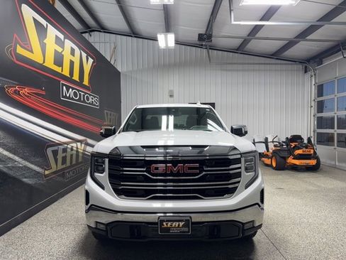 Used 2023 GMC Sierra 1500 SLT w/ SLT Premium Package image 30