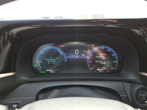 Used 2023 Toyota Crown Platinum AWD/4WD image 16