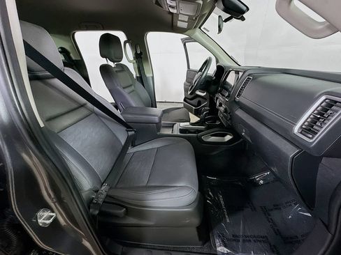 Used 2023 Nissan Frontier SV w/ SV Convenience Package RWD image 12