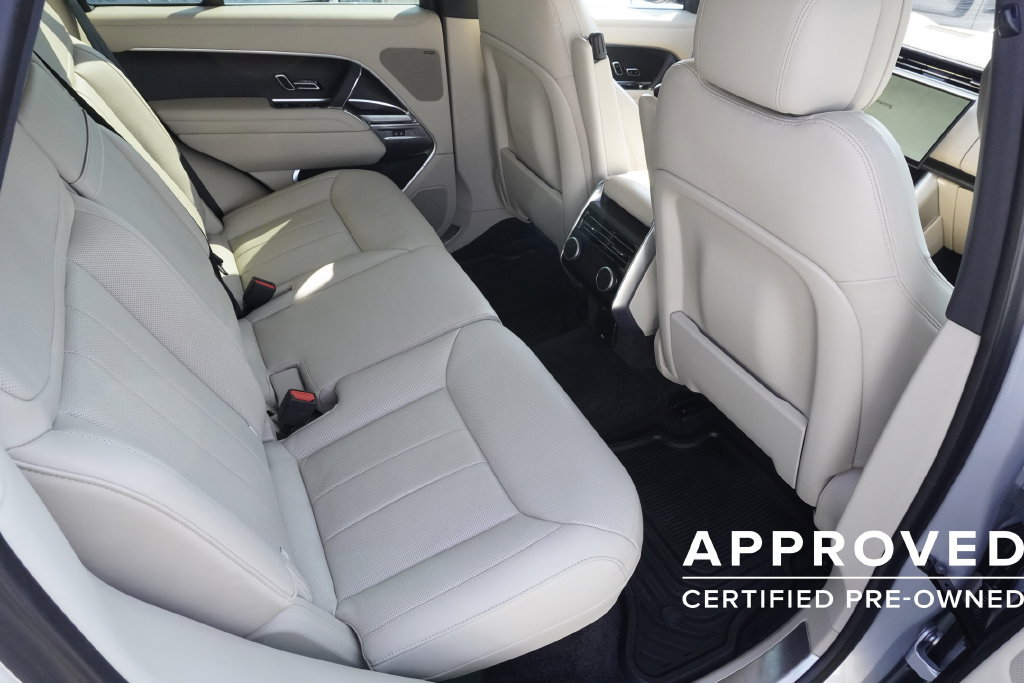 Used 2023 Land Rover Range Rover SE AWD/4WD image 26