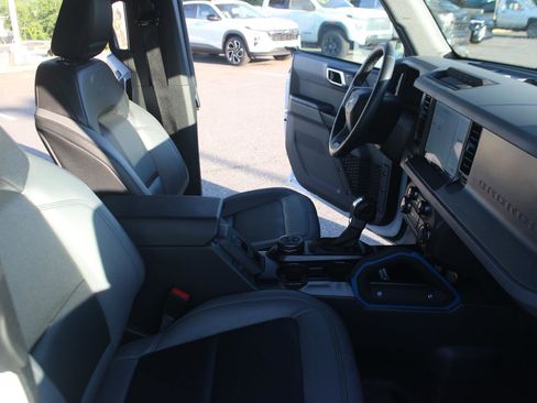 Used 2024 Ford Bronco Black Diamond AWD/4WD image 33