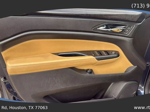 Used 2014 Cadillac SRX Luxury w/ Driver Awareness Package image 18