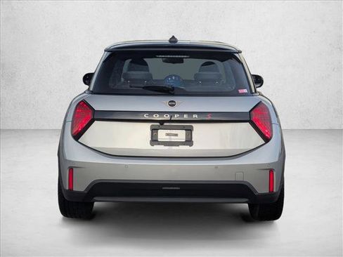 Certified 2025 MINI Cooper S image 7