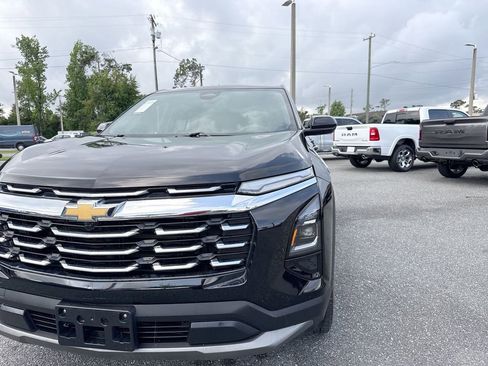 Used 2025 Chevrolet Equinox LT FWD image 10