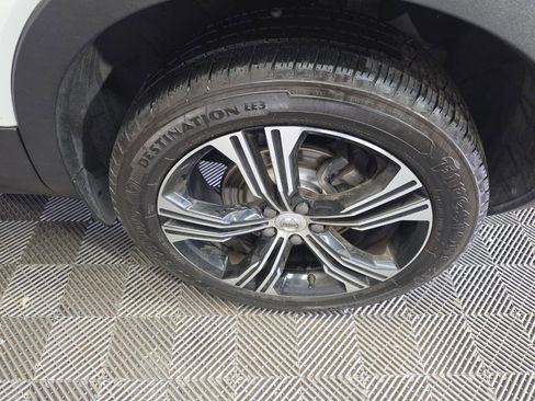 Used 2019 Volvo XC40 T5 Inscription AWD/4WD image 36