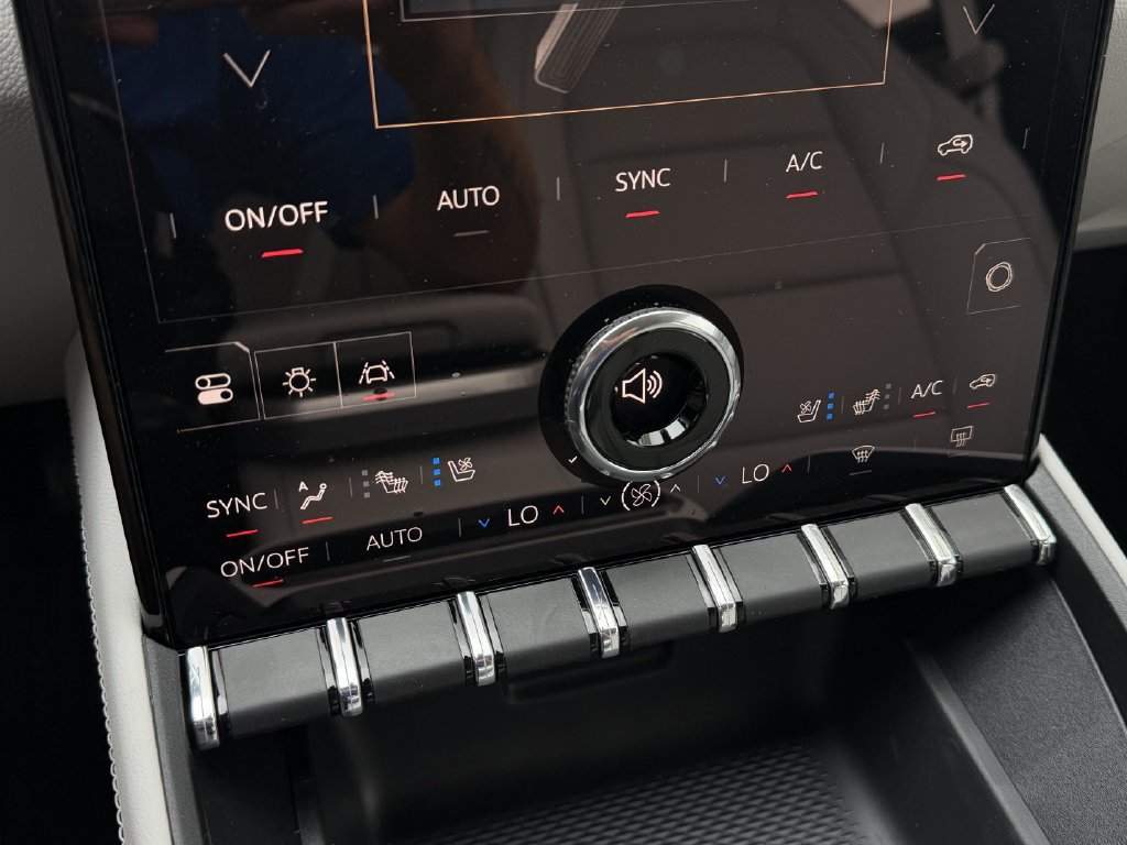 New 2027 GMC Terrain Denali w/ LPO, Floor Liner Package AWD/4WD image 17