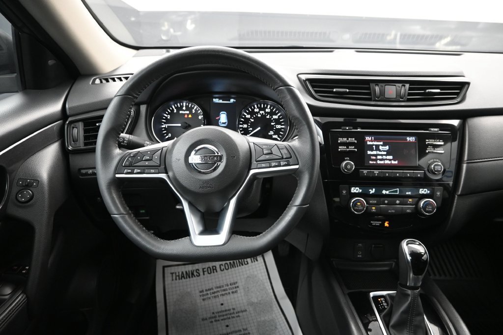 Used 2017 Nissan Rogue SV w/ Midnight Edition AWD/4WD image 30