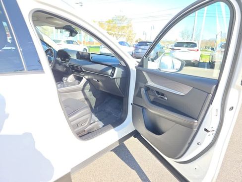 Used 2024 MAZDA CX-90 Plug-In Hybrid w/ Preferred AWD/4WD image 22