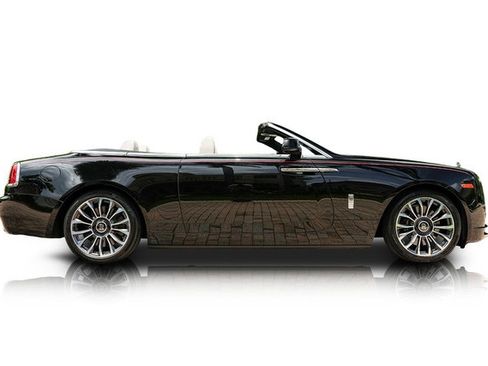 Used 2019 Rolls-Royce Dawn RWD image 2