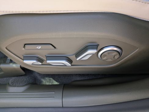 Used 2024 Hyundai Santa Fe Calligraphy AWD/4WD image 20