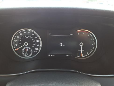 Used 2022 Genesis G70 2.0T RWD image 23
