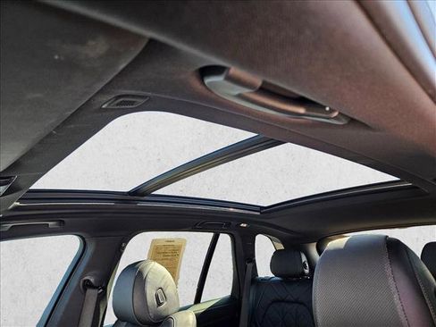 Used 2024 BMW X5 sDrive40i w/ Premium Package image 17