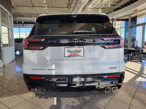 New 2026 GMC Acadia Denali Ultimate w/ LPO, Floor Liner Package image 5