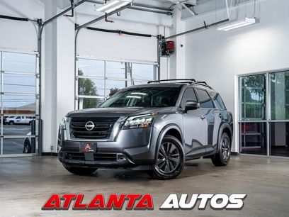 Used 2022 Nissan Pathfinder SV