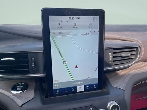 Used 2020 Ford Explorer Platinum w/ Premium Technology Package image 22